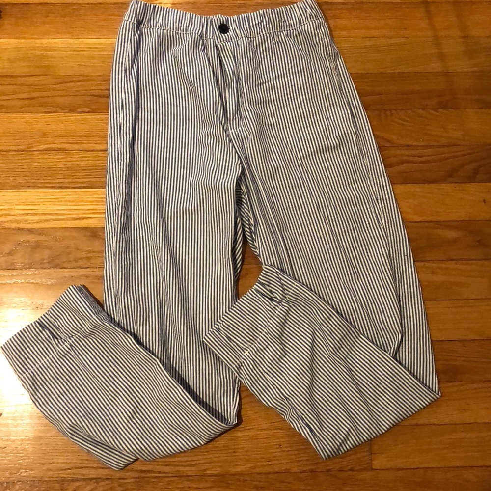 Brandy Melville NEVER WORN high waisted skinnies